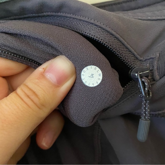 LULULEMON PACE RIVAL CROP 22” SIZE 4 PURPLE MOONPHASE LEGGINGS FULL ON LUXTREME - Picture 5 of 11